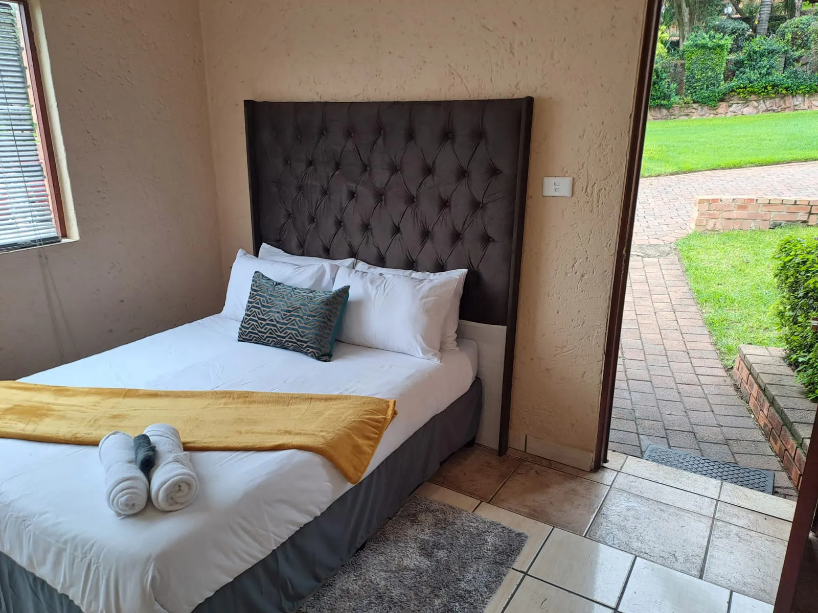 Familiare 1 accommodation at Bella Vista Weddings, Krugersdorp
